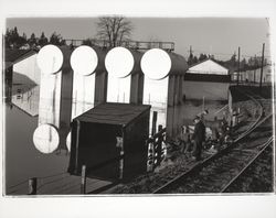 Flood scenes in Sebastopol, California, 1940 (Digital Object)