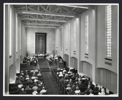 Interior view of the Methodist Church of Petaluma, California, October 18, 1964 (Digital Object)